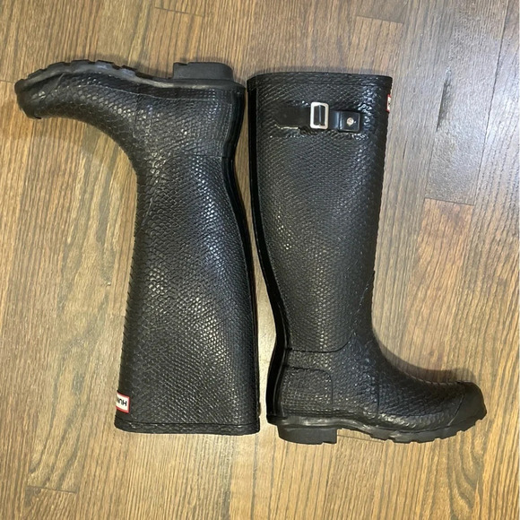 Hunter Limited Edition Carnaby Boa Embossed Tall Rain Boot US Size 5 - Picture 10 of 13